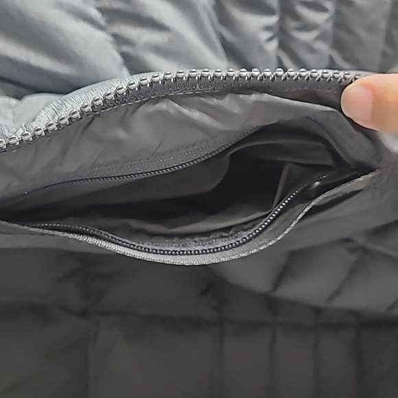 The North Face Women's Gray Puffer Jacket Size SP 550 - Picture 6 of 11